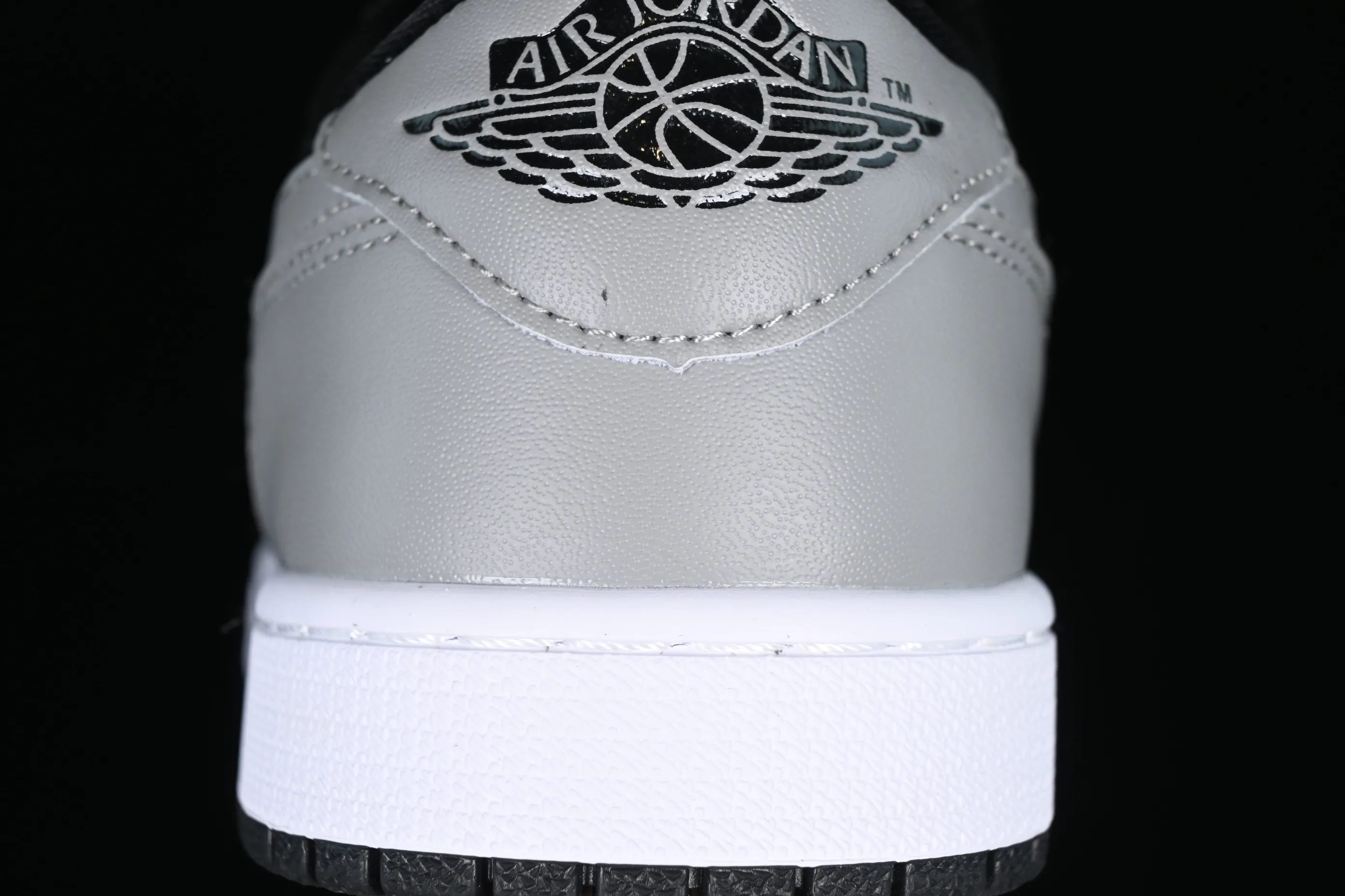 All categories Air Jordan Jordan series basketball shoes Air Jordan 1 Low Z version Air Jordan 1 Low OG "Shadow" AJ1 Joe 1 shadow gray low-top basketball shoes 705329-003